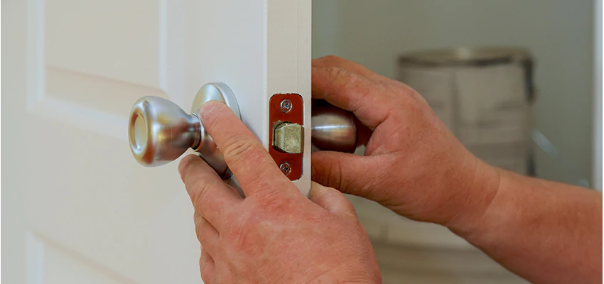 AAA Locksmiths For lock Replacement in Coral Springs
